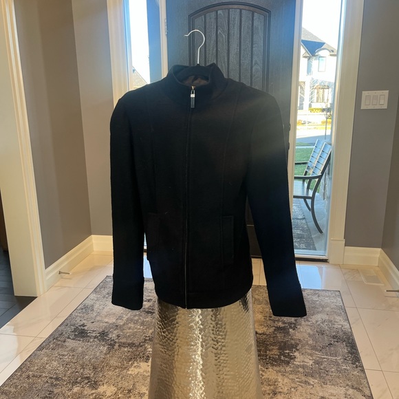 Della Spiga Italy đź–¤wool viscose very tailored black jacket very edgy and trimđź–¤ - Picture 5 of 17